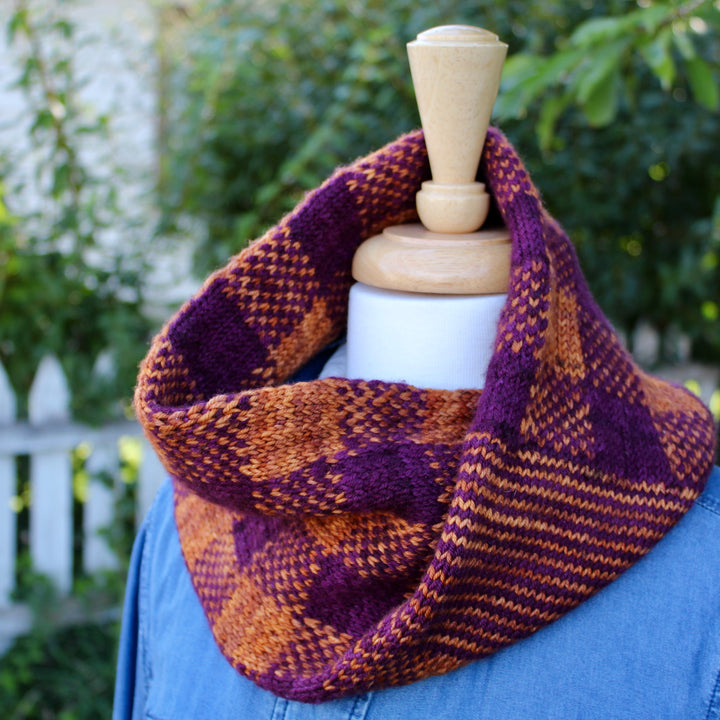 Buffalo Check Mobius Cowl Knitting Kit (DK Weight/Merino Wool)