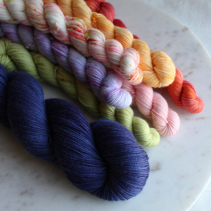 Scandi Bloom Cowl Fingering Weight Yarn Knitting Kit