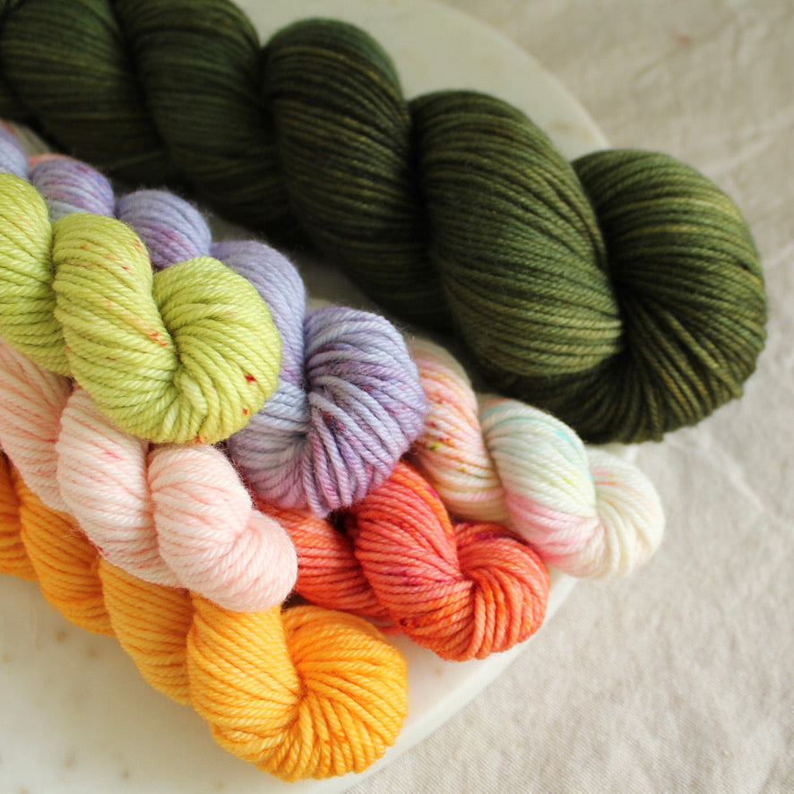 Scandi Bloom Cowl Fingering Weight Yarn Knitting Kit
